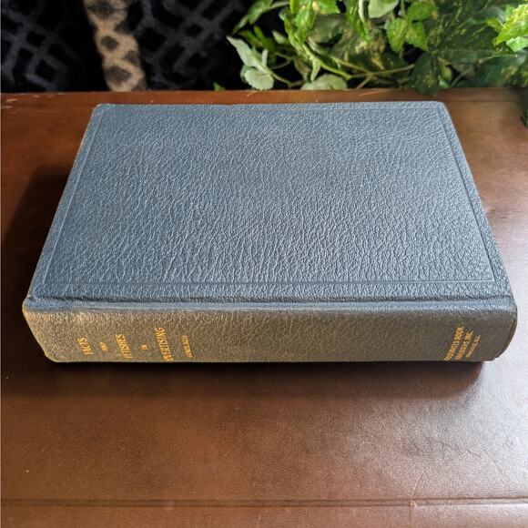 Vintage Navy Blue Hardback Book Facts and Fetishes in Advertising, Gundlach 1931 - Picture 6 of 8